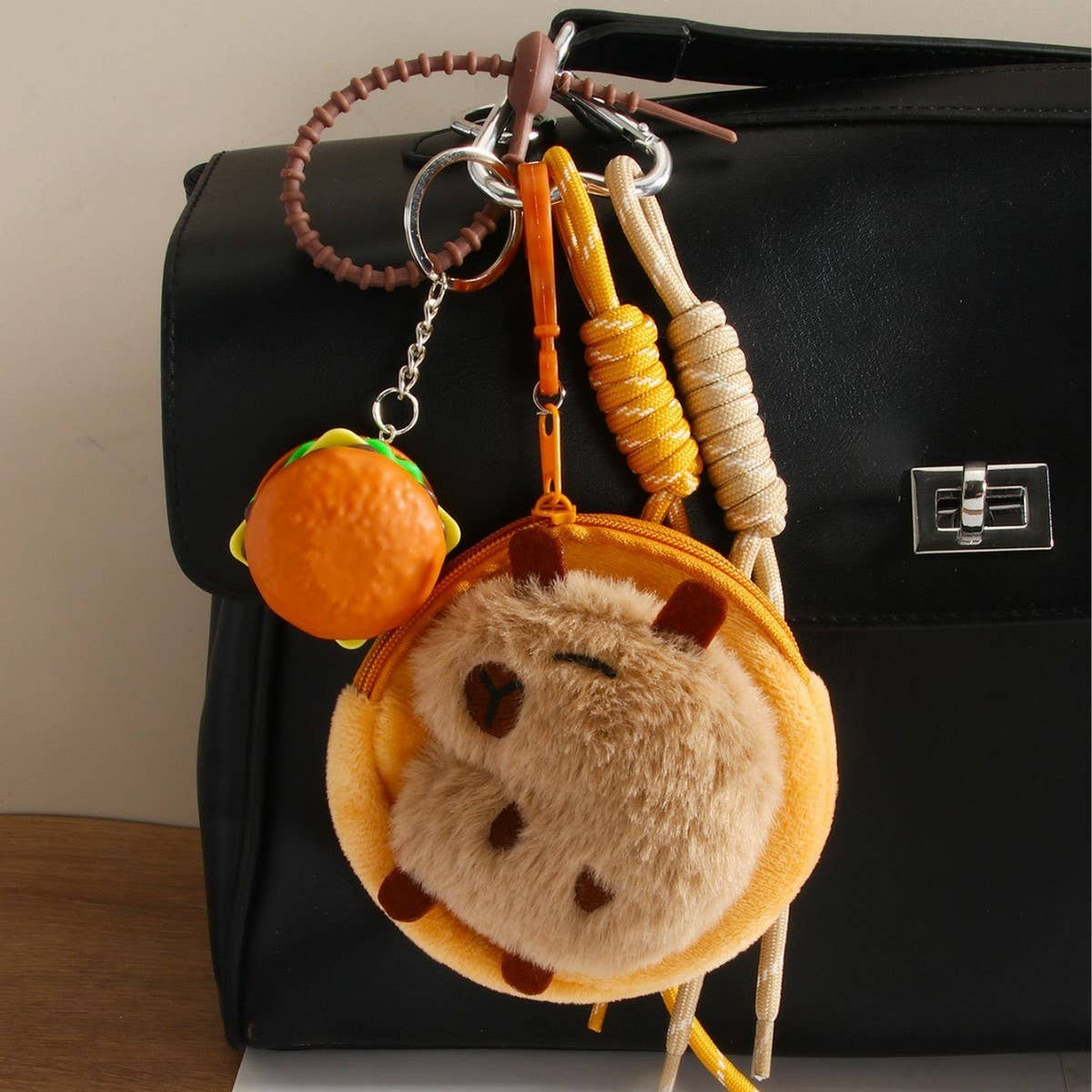 Capybara Plush Coin & Earbud Bag Keychain_CWMM7746