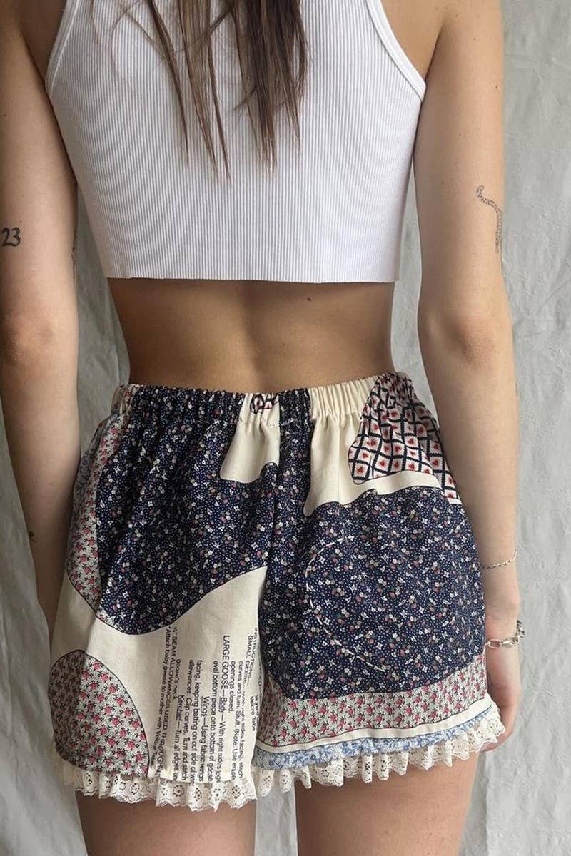 CWBSP0426_LACE PATCHWORK PRINTED BOTTOMING SHORTS