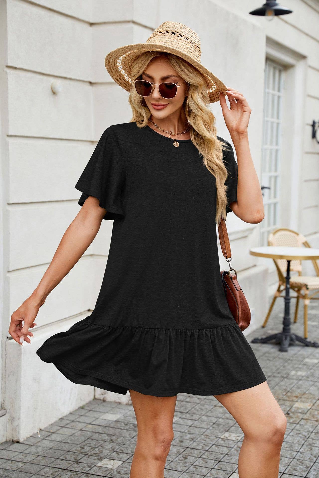 Solid color crew neck short sleeve pleated dress