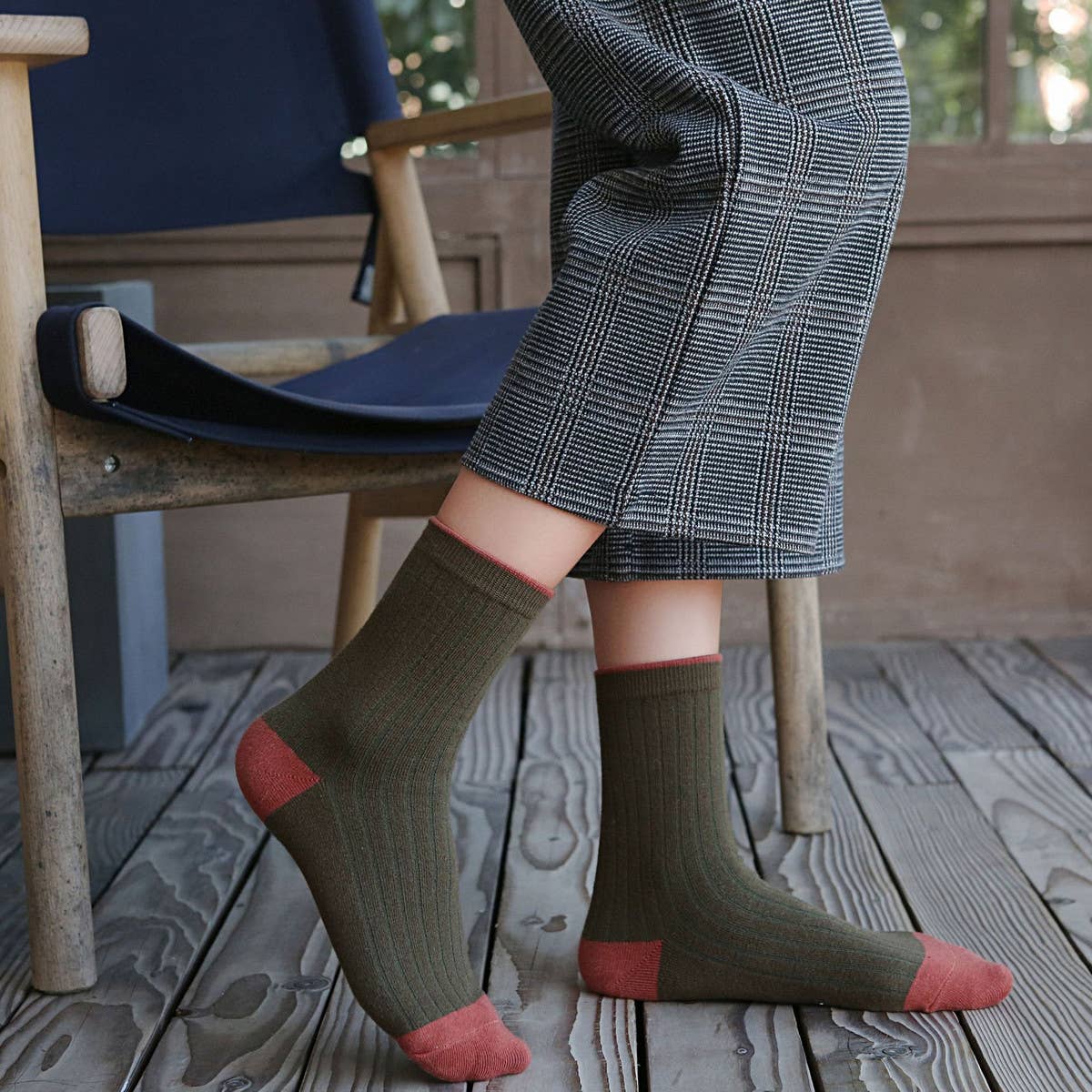 WOMEN SOLID COLOR MATCHING SOCKS