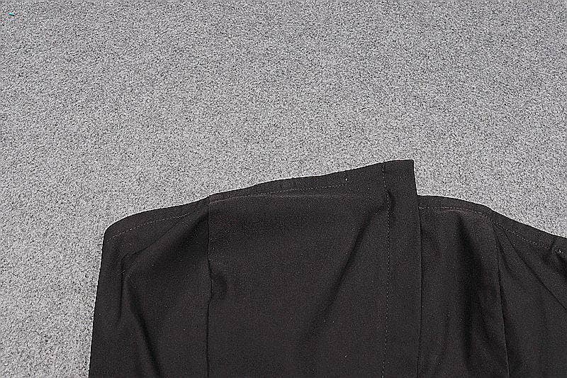 Two strapless pieces with a strong design sense