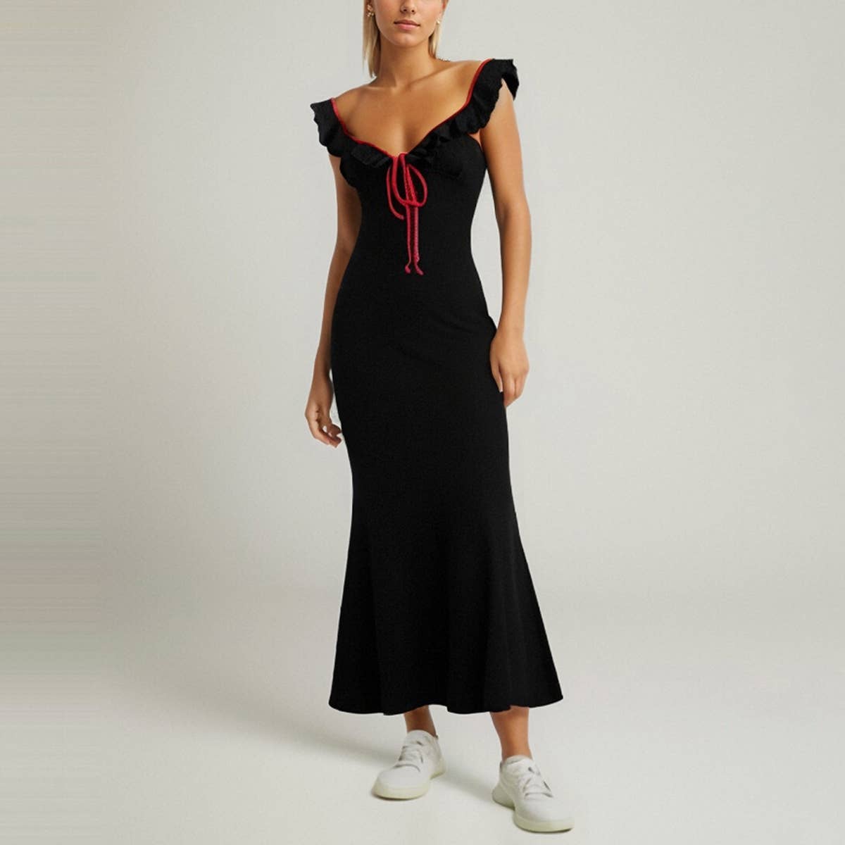 SOLID COLOR FISHTAIL SKIRT WITH RUFFLED LACE