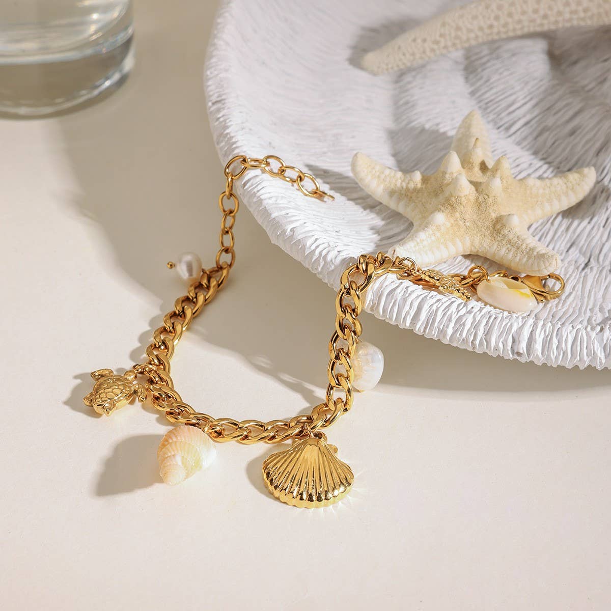 18K Gold Shell, Conch & Starfish Pendant Bracelet_CWAJE4850