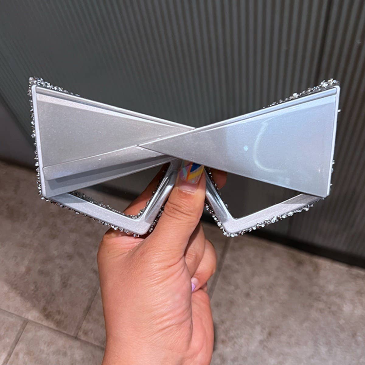 LARGE FRAME CAT EYE LUXURY RHINESTONE SUNGLASSES_CWASG0828