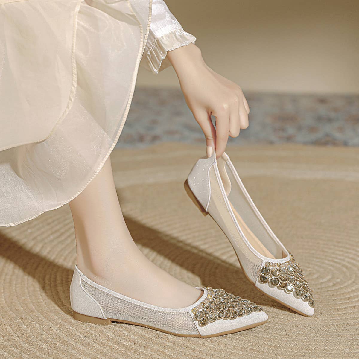 WOMEN FASHION DIAMOND MESH CRYSTAL FLAT SHOES