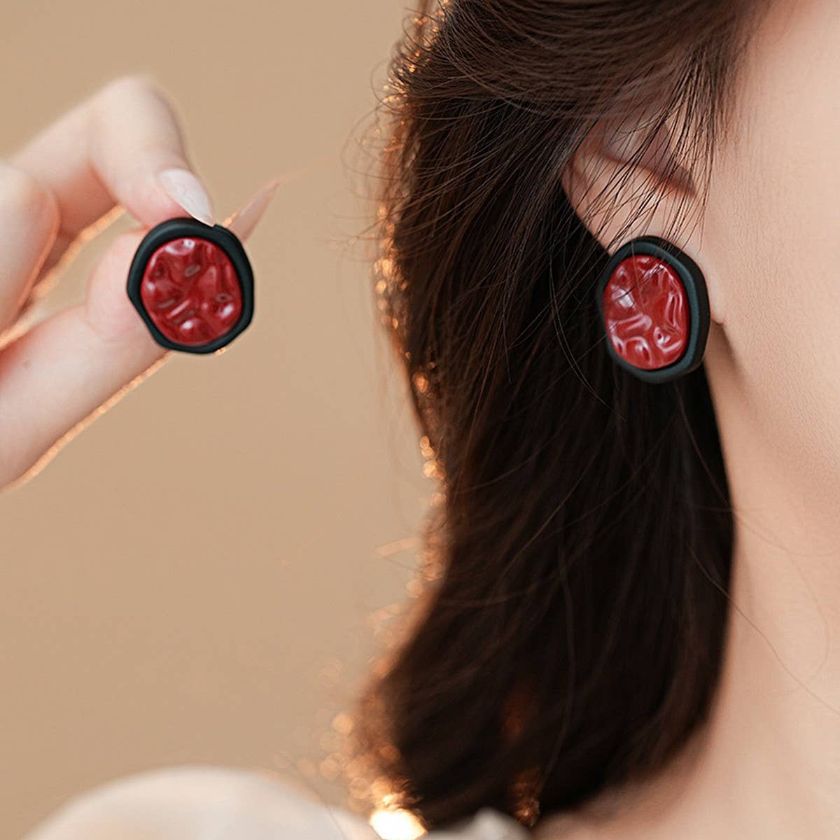 VINTAGE RED PLEATED OVAL EARRINGS