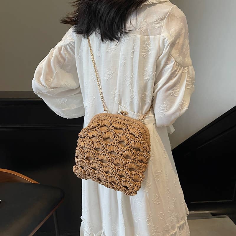Fashionable hollowed-out chain buckle shell bag