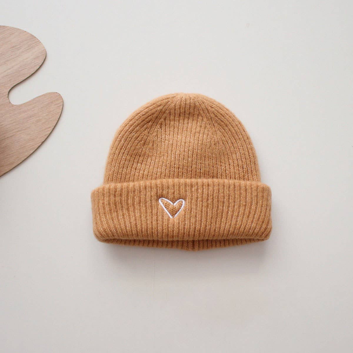 CHILDREN'S STYLISH EMBROIDERED HEART KNITTED HAT_CWAH2934