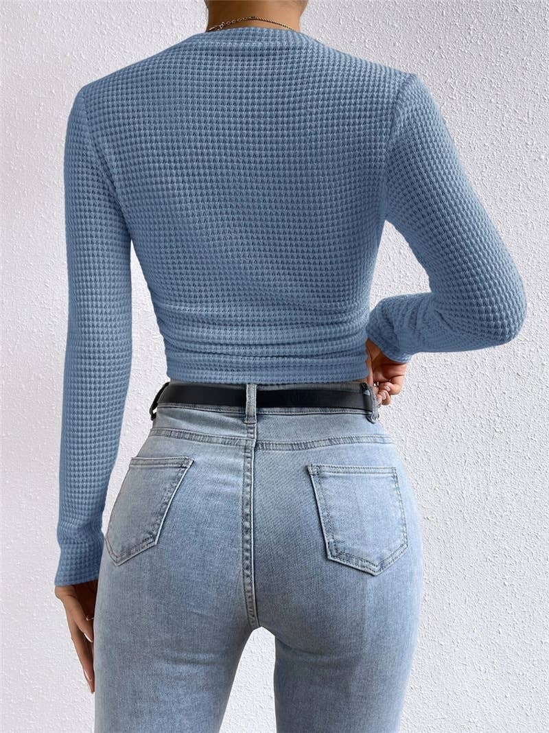 Versatile checked round-neck pleated T-shirt