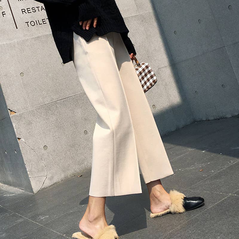 HIGH-WAISTED, LOOSE NINE-POINT STRAIGHT-LEG PANTS