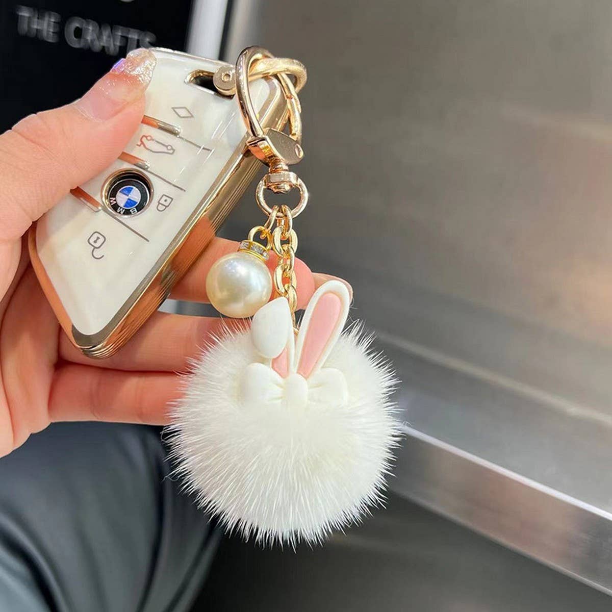 CUTE BUNNY CAR KEYCHAIN PENDANT ACCESSORIES