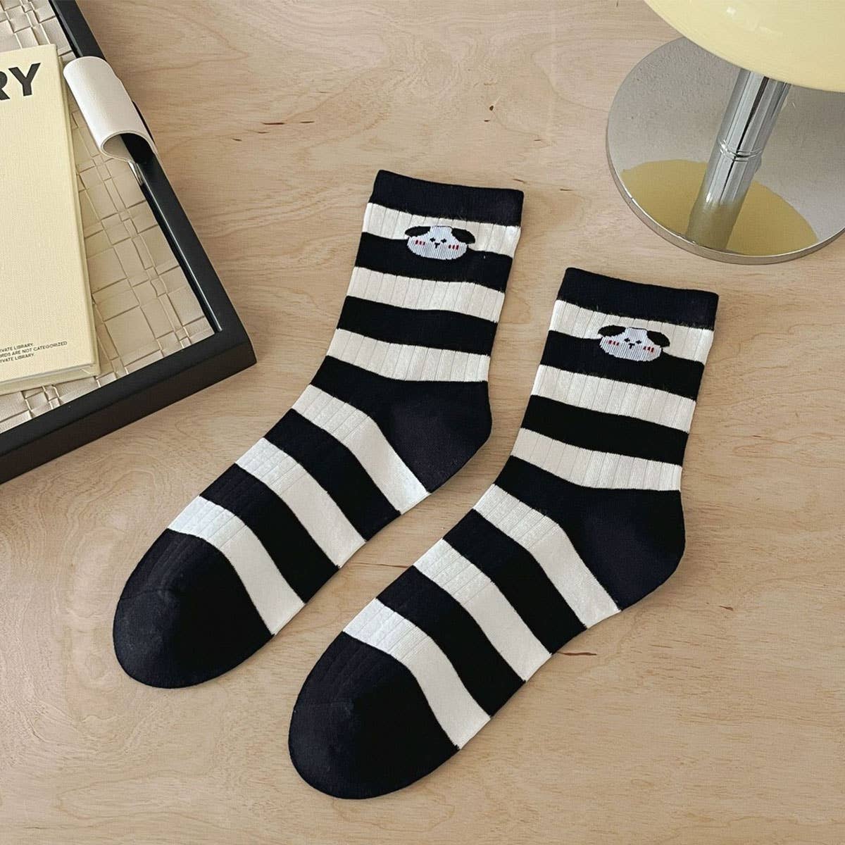 WOMEN'S BONELESS POLKA DOT STRIPED MID-CALF SOCKS