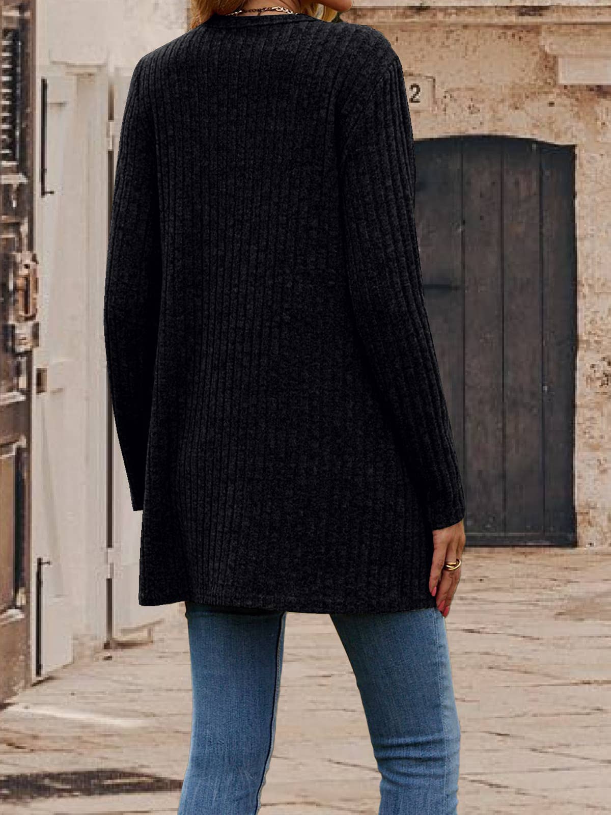 Single - buttoned V-neck pit strip cardigan