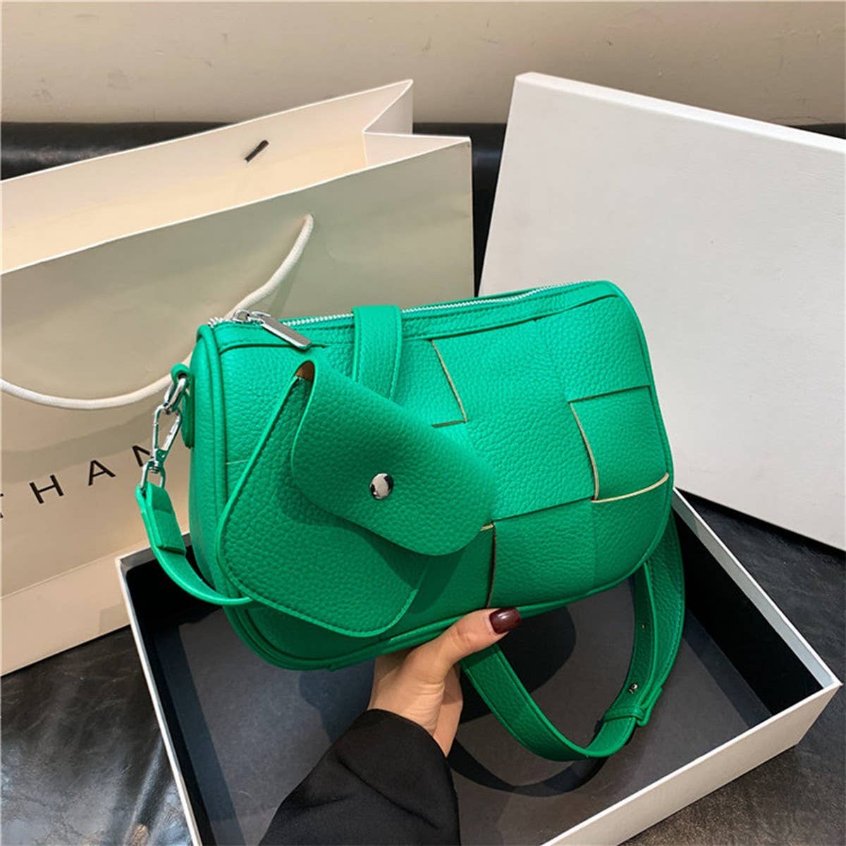 FASHION COLOR MATCHING PORTABLE UNDERARM BAG_CWAB2686