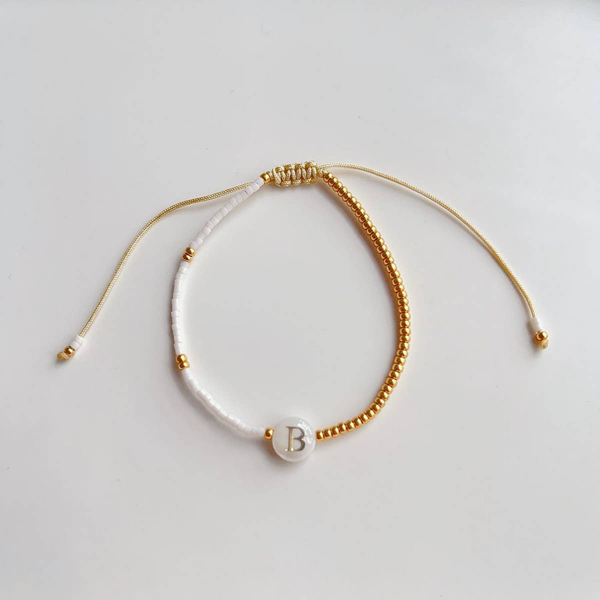 CWAJE4559_SMALL FRENCH STYLE ADJUSTABLE BRACELET