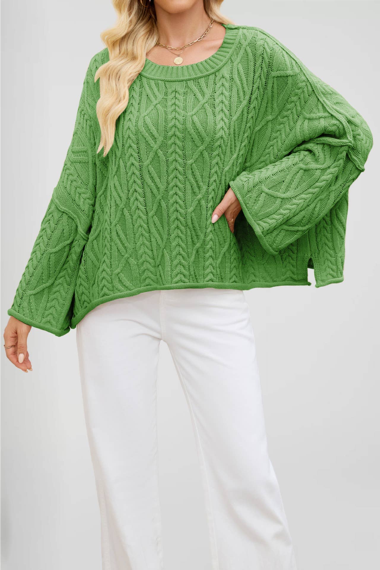 Round-neck short twisted loose knitted sweater