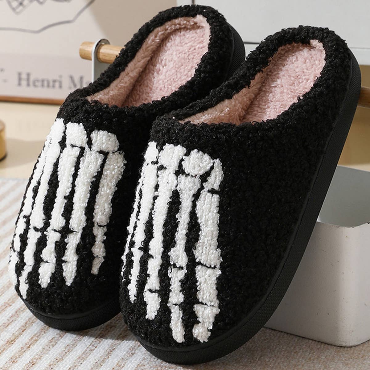 HALLOWEEN SKELETON HAND COTTON SLIPPERS