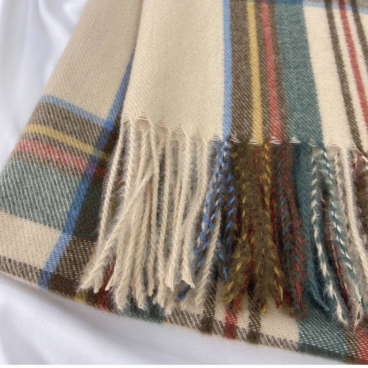 Plaid Winter Scarf-Vintage Tassel Shawl for Women_CWASC1473