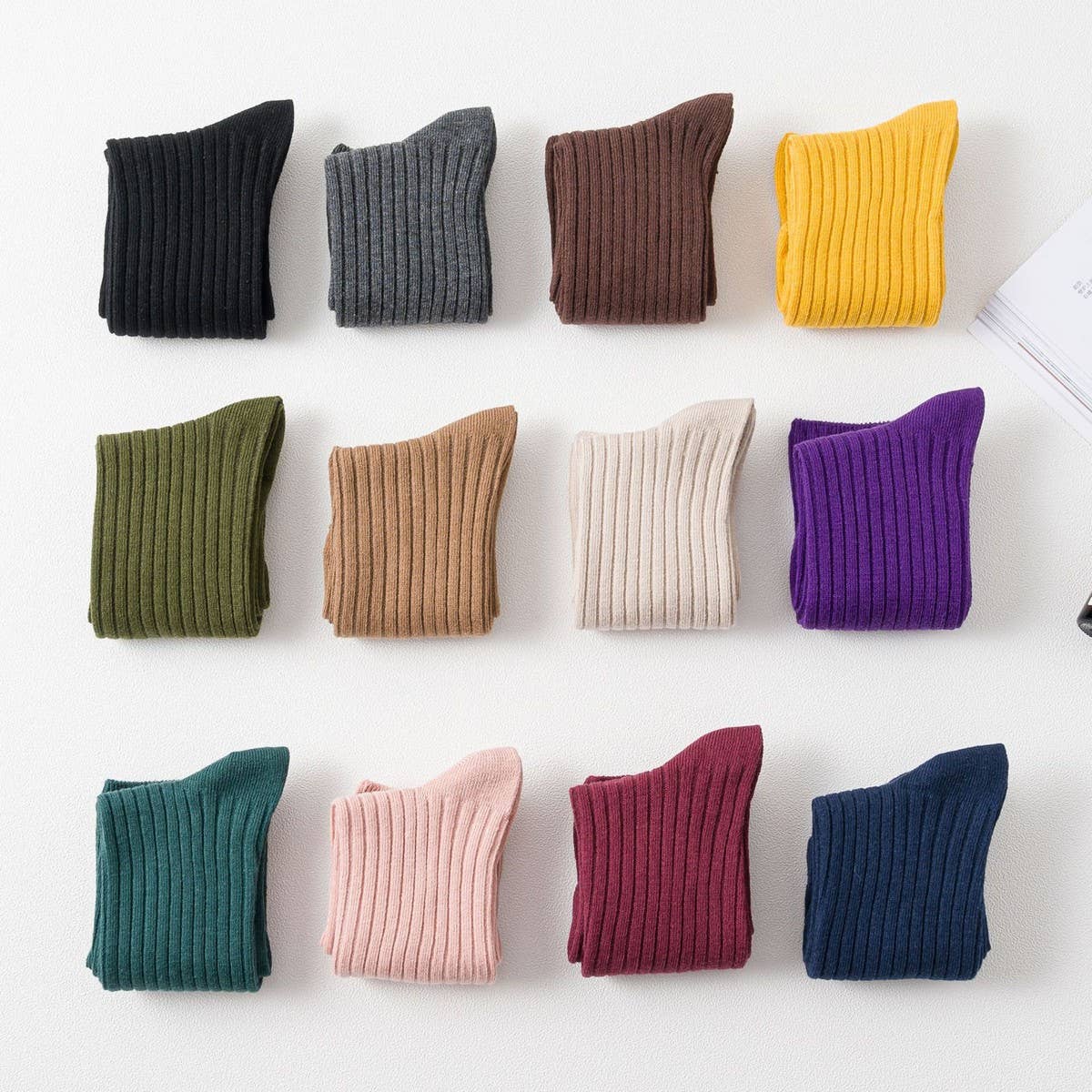 CWMS2520_AUTUMN AND WINTER SOLID COLOR MID-CALF SOCKS