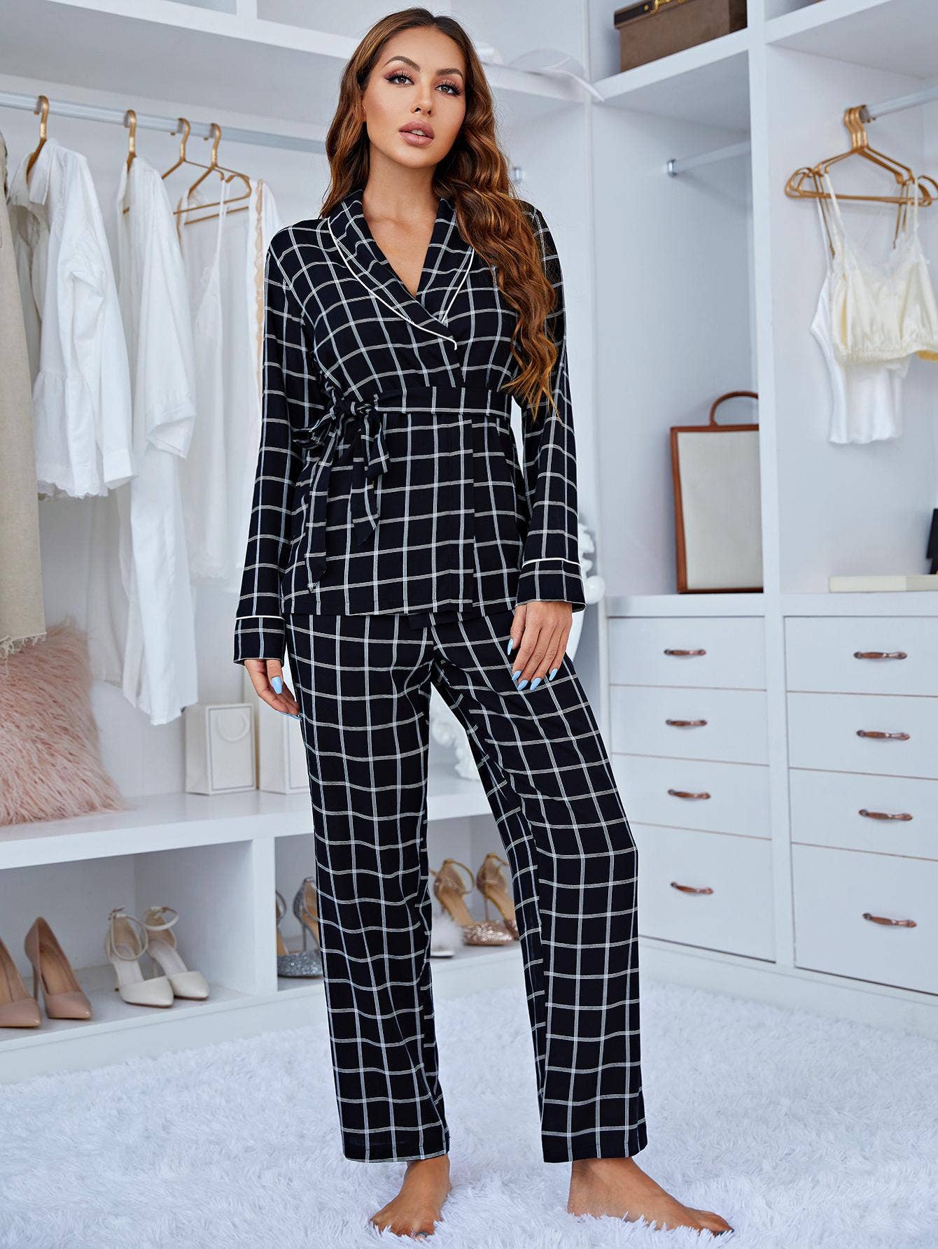 TWO-PIECE LONG SLEEVE DEEP V-NECK LOUNGEWEAR SET
