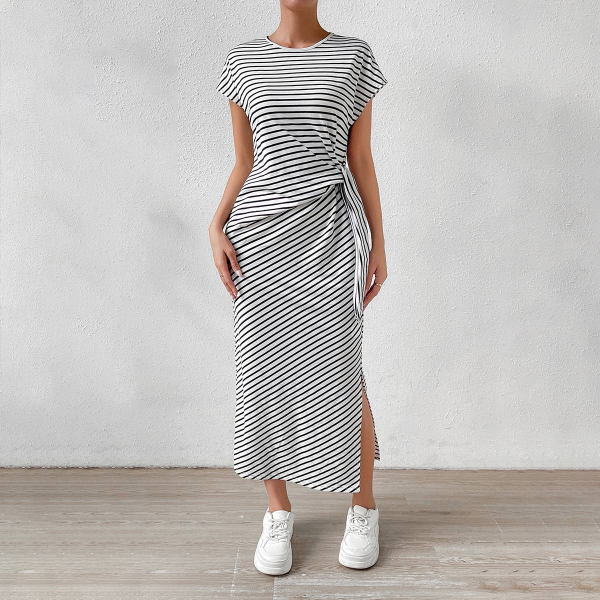 Striped slim-fit waist slimming round neck dress