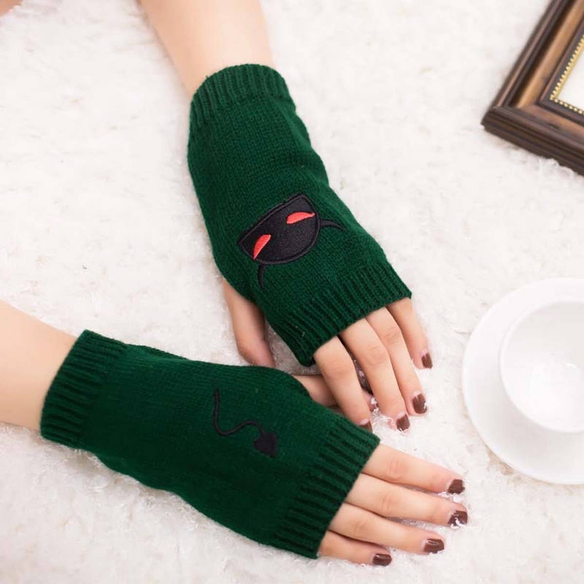 CWAG00532_HALLOWEEN EMBROIDERED FINGERLESS GLOVES