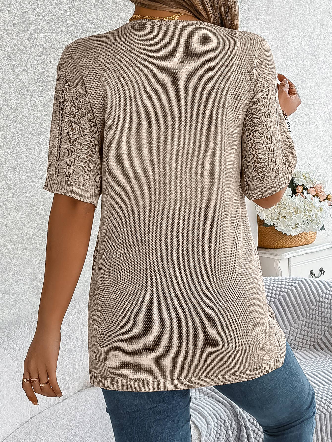 HOLLOW-OUT SHORT-SLEEVED KNIT SUNSCREEN SHIRT