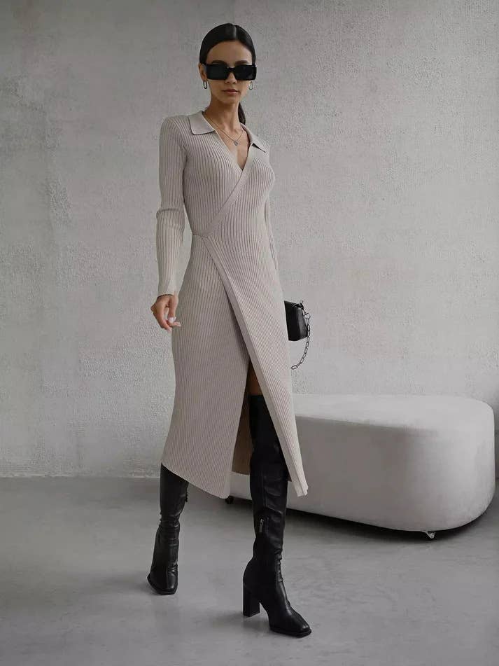 Long-sleeved solid-color fitted sweater dress