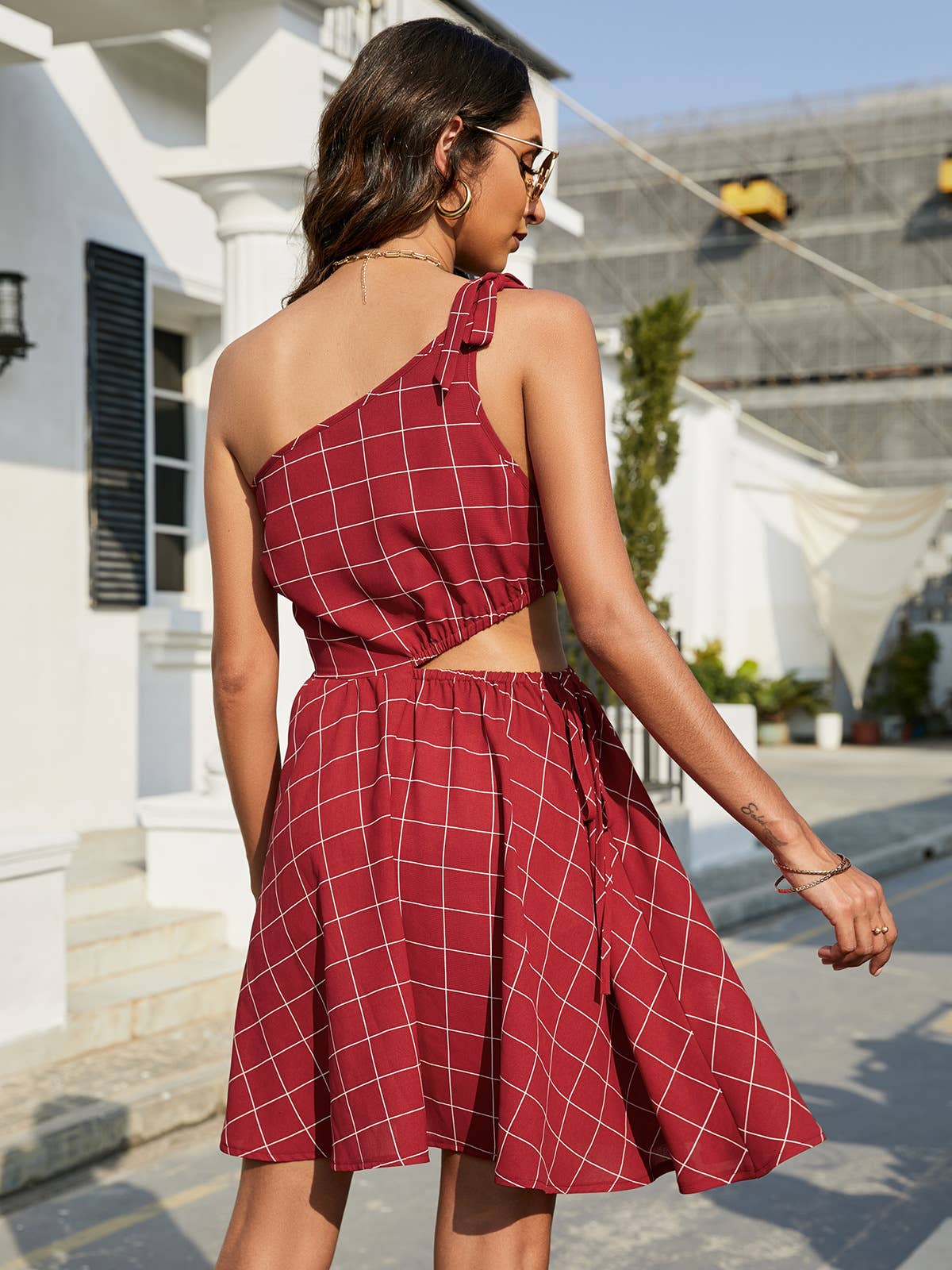 PLAID HOLLOWED-OUT DRESS WITH SLOPING SHOULDERS