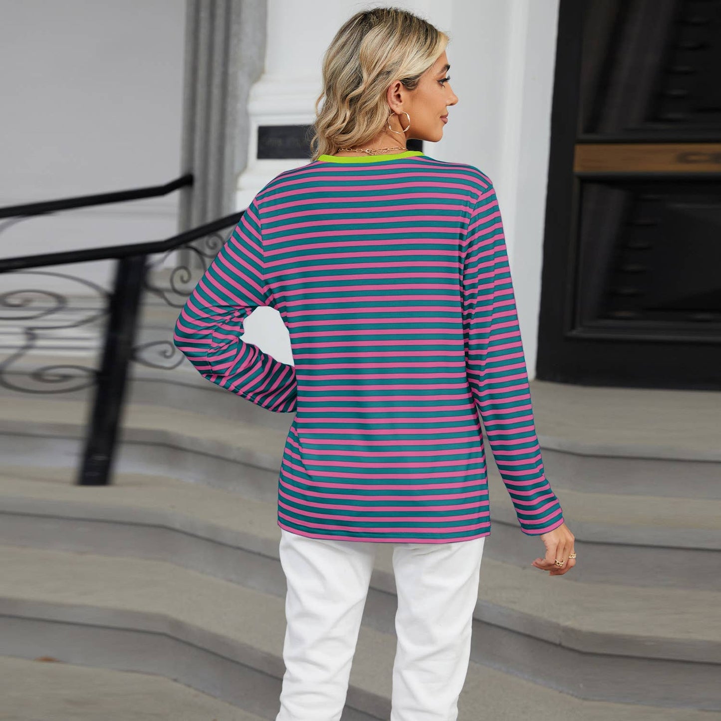 V-NECK LONG SLEEVE T-SHIRT WITH COLOR STRIPES