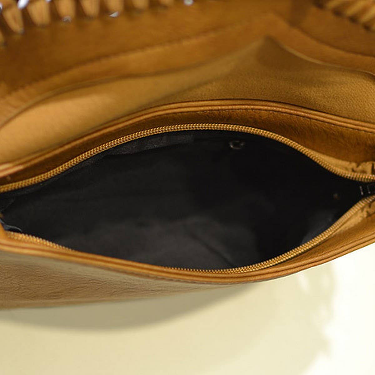 CWAB4564_HA HEE ENVELOPE TASSEL SHOULDER CROSSBODY BAG