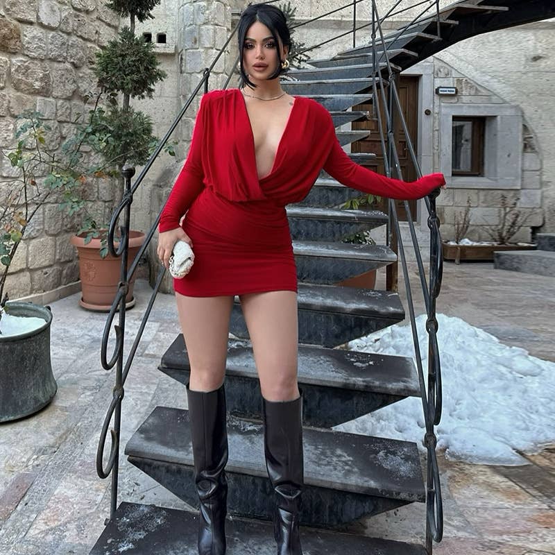 SLIM-FIT PLEATED HIP WRAP LONG-SLEEVED DRESS