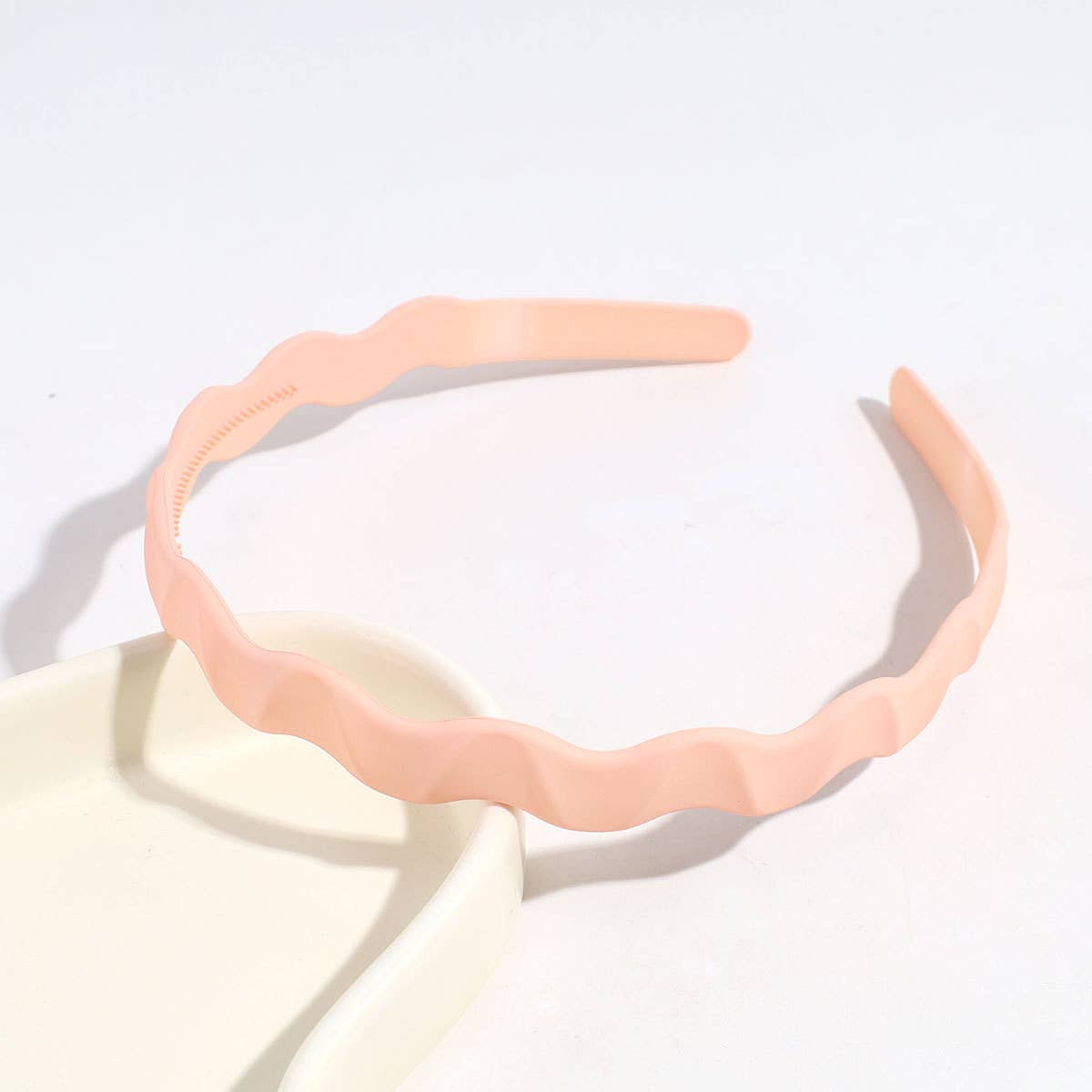 VERSATILE AND SIMPLE THIN WAVE HEADBAND