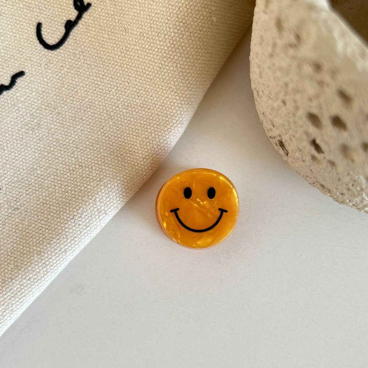 CWAHA07726_CUTE CARTOON KIDS MINI ACRYLIC HAIR CLAW CLIP