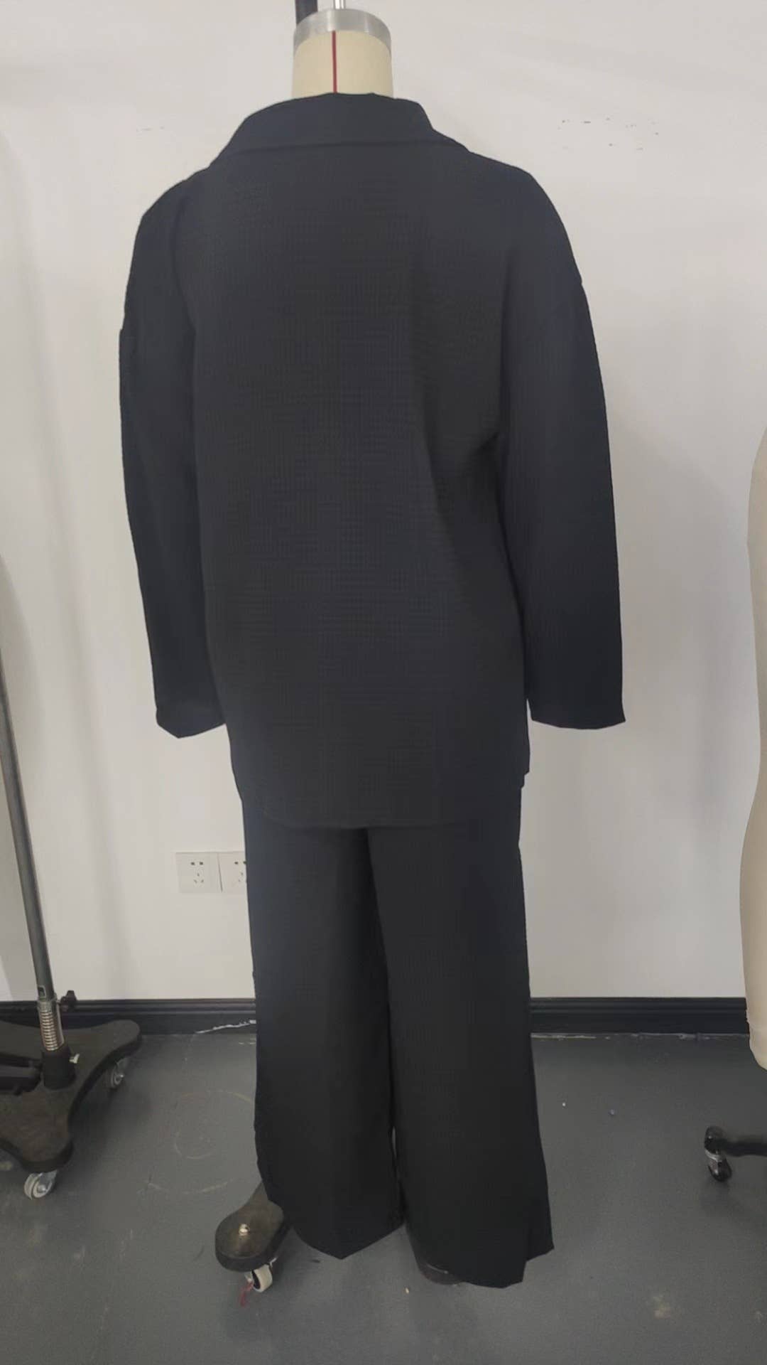 Waffle cardigan and trousers casual suit