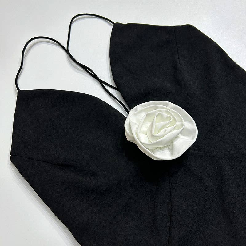 Solid-color French deep V-neck strapless dress