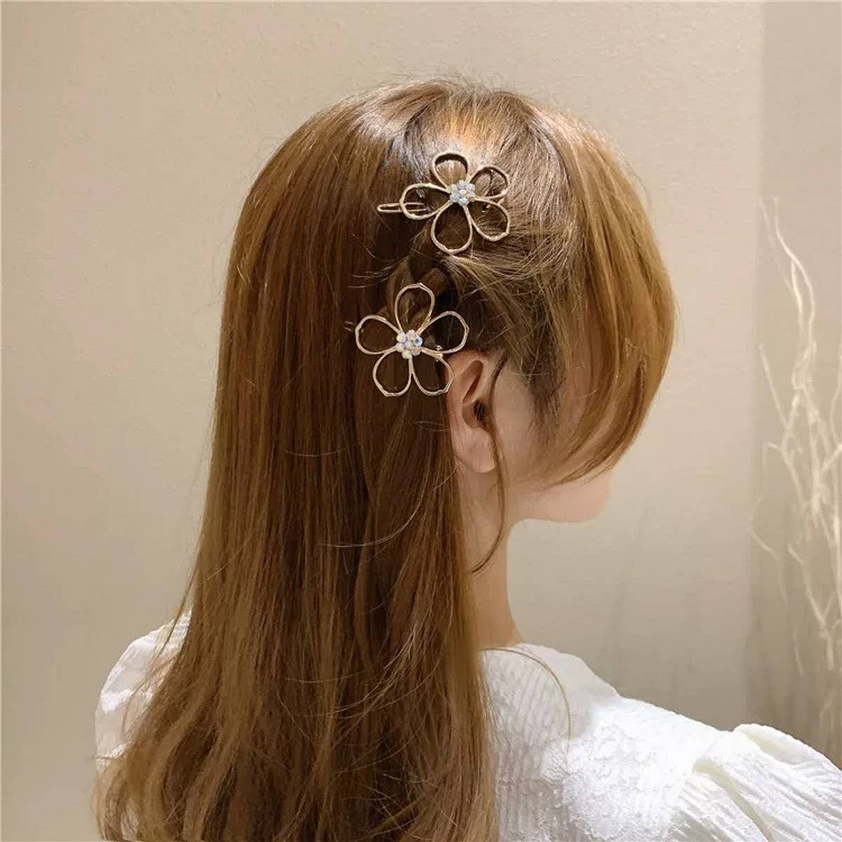 Floral Side Hair Clip for Girls, Simple & Elegant