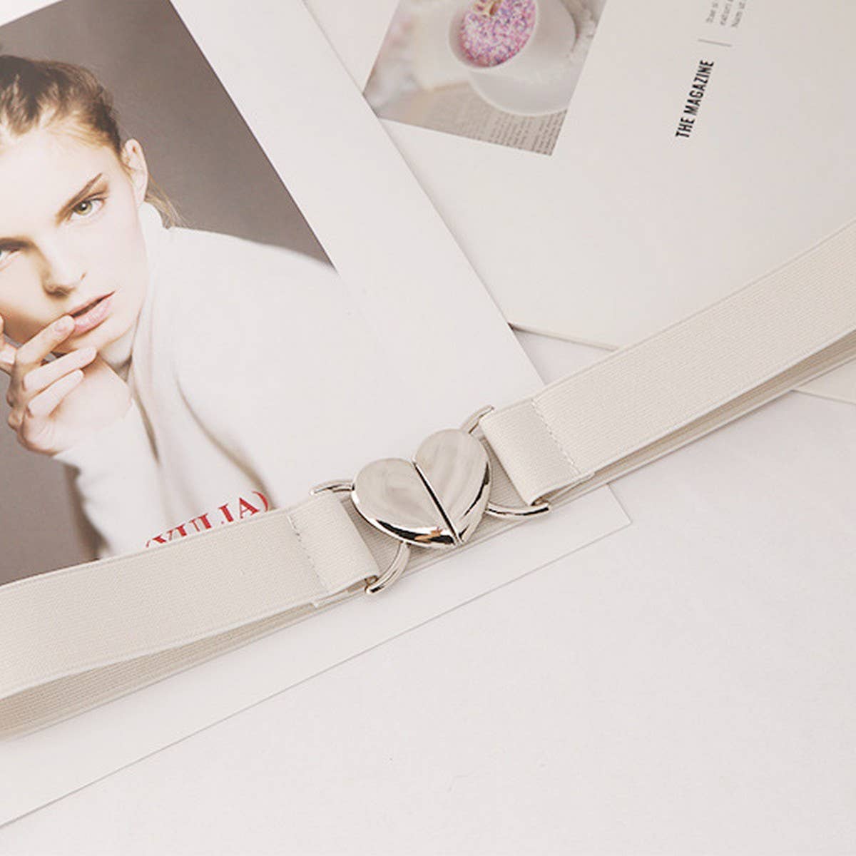 CWABE0562_LOVE BUCKLE ELASTIC BELT