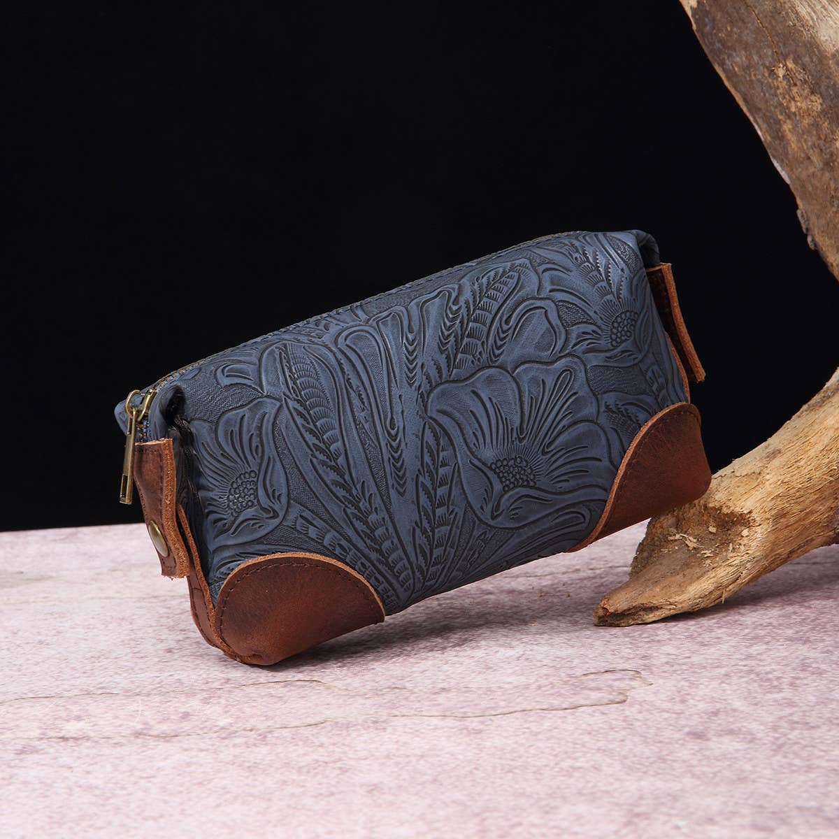 VINTAGE EMBOSSED BOHEMIAN CLUTCH WALLET_CWAB2590