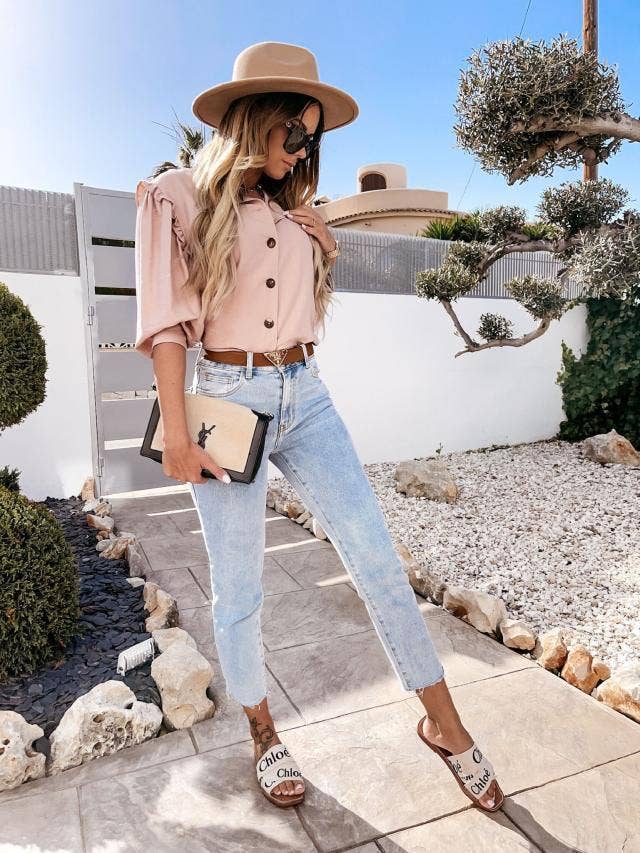 STYLISH BUTTON-DOWN SHIRT WITH WOODEN EARS