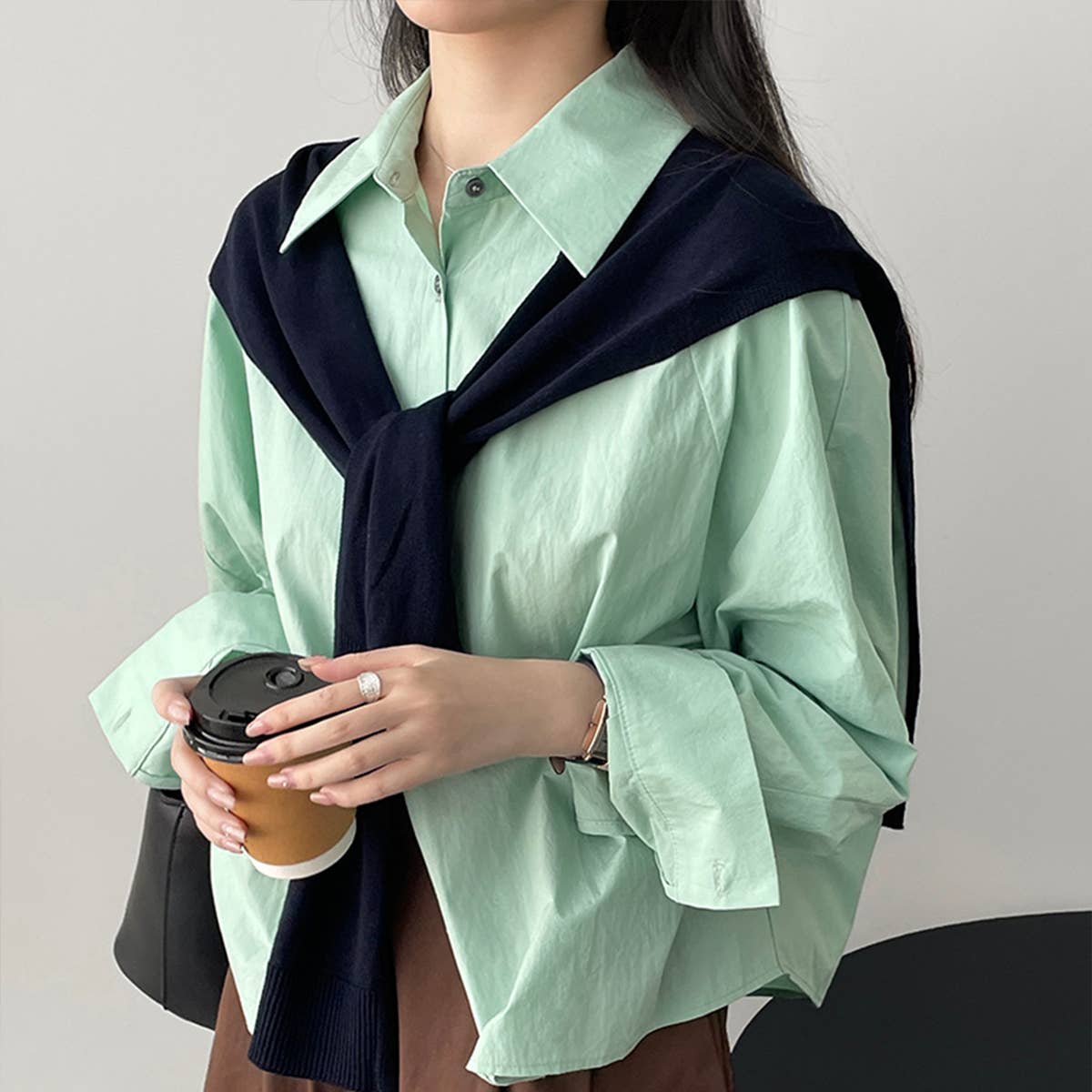 Simple solid color long sleeve short shirt