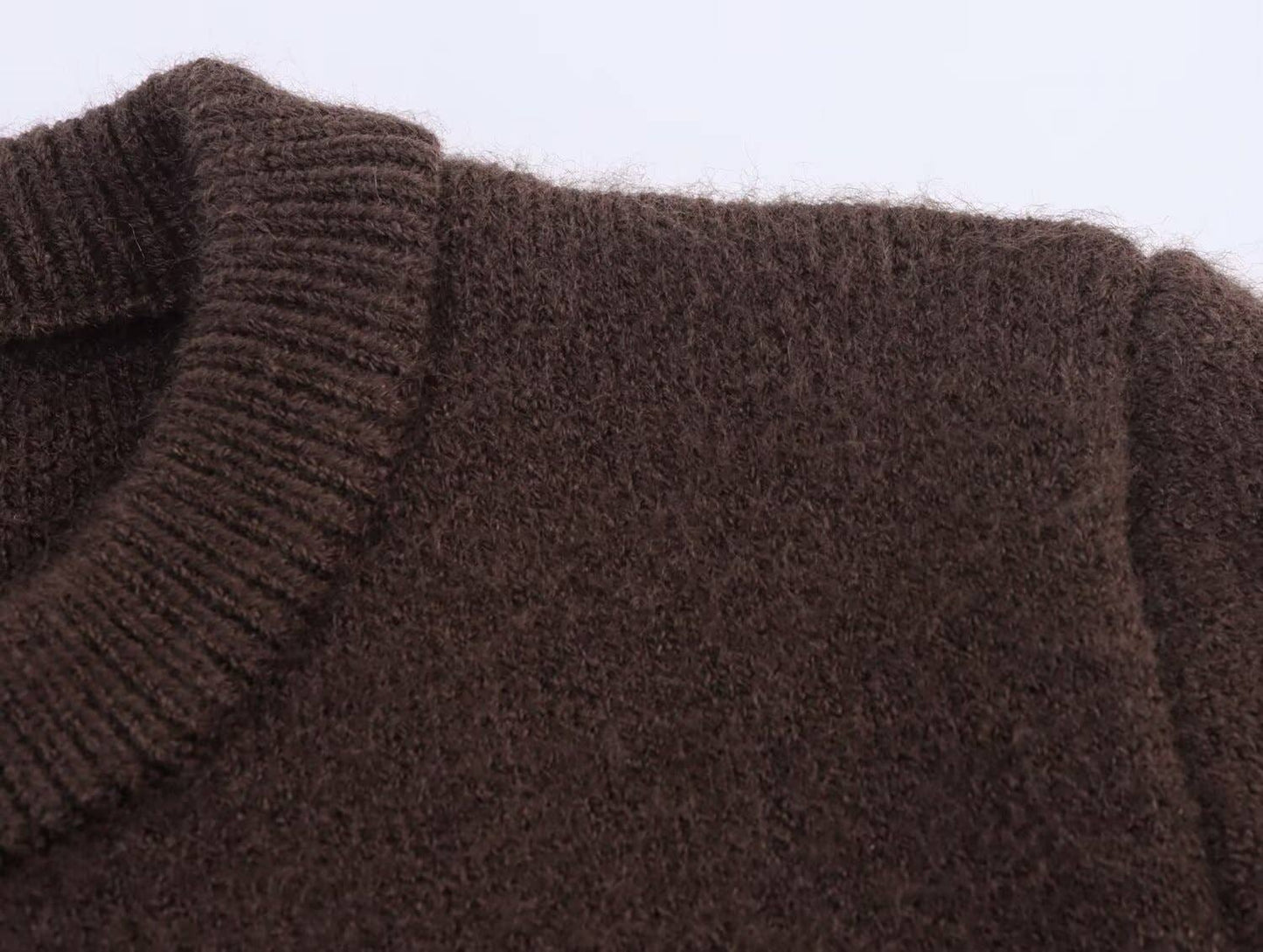 Round-neck tassel one-button knitted cardigan