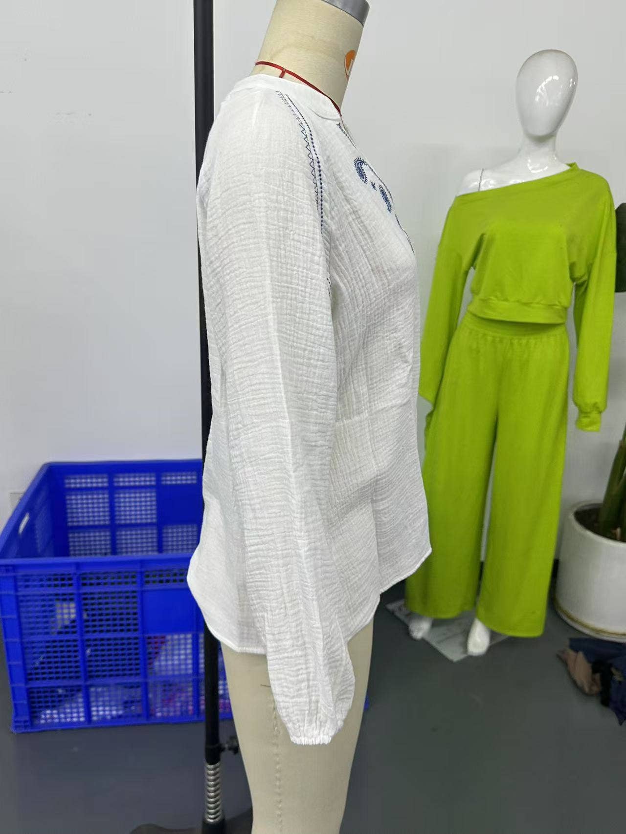 Ethnic-style V-neck embroidered pure cotton top