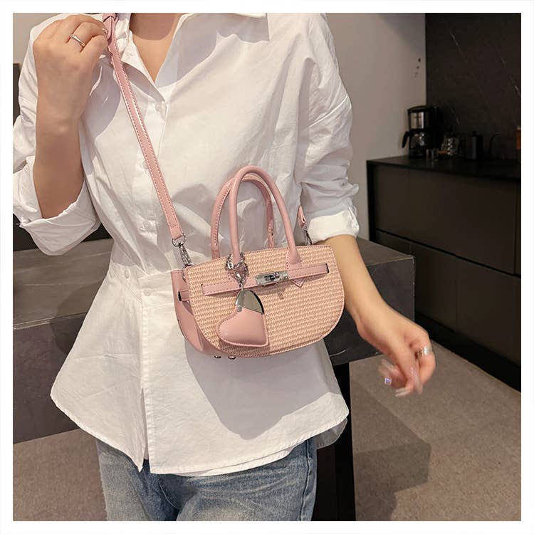 Weave fashionable and niche handbags and totes