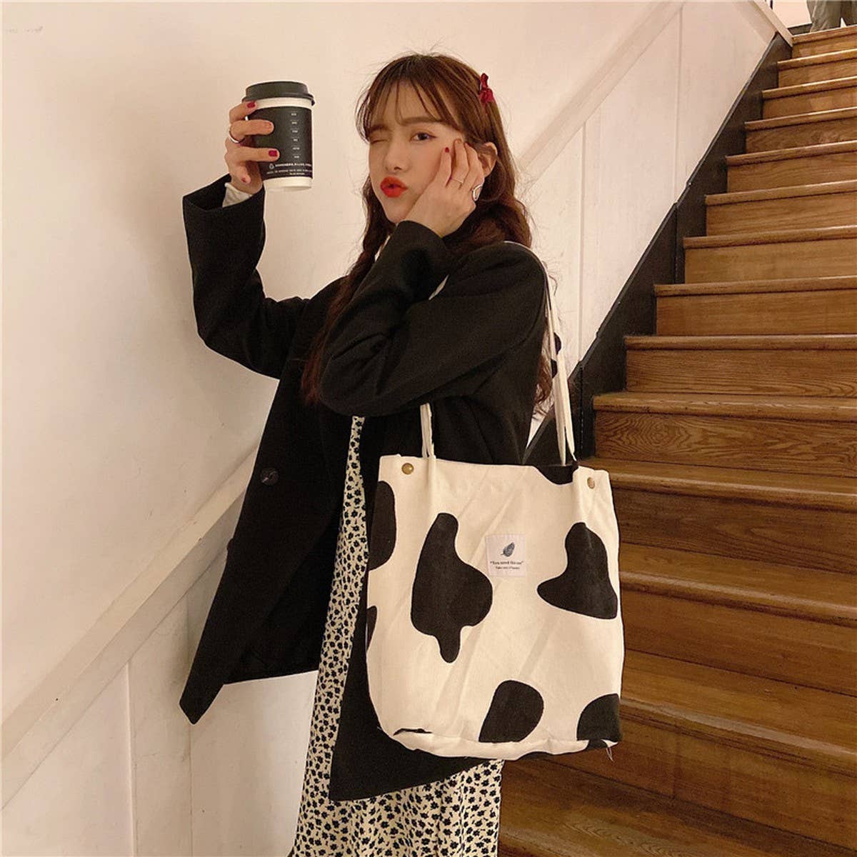 CWAB3899_CORDUROY SNAP-BUTTON LARGE-CAPACITY SHOULDER BAG