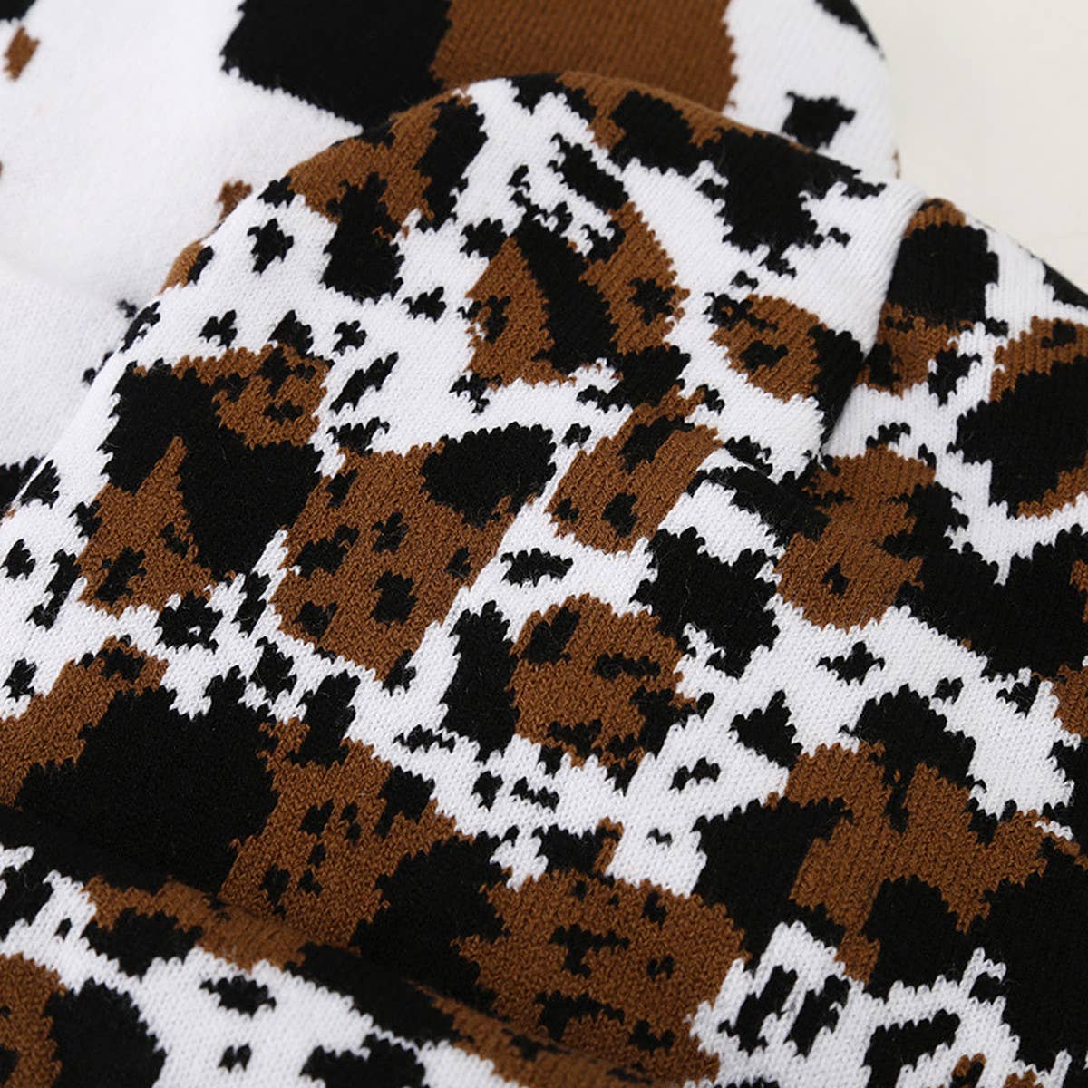 FASHIONABLE LEOPARD JACQUARD KNITTED HAT_CWAH1621