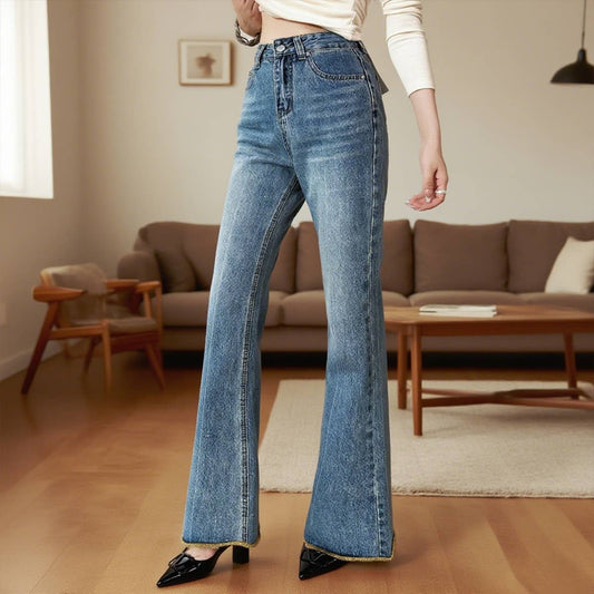 Retro, slightly flared pants, loose washed jeans