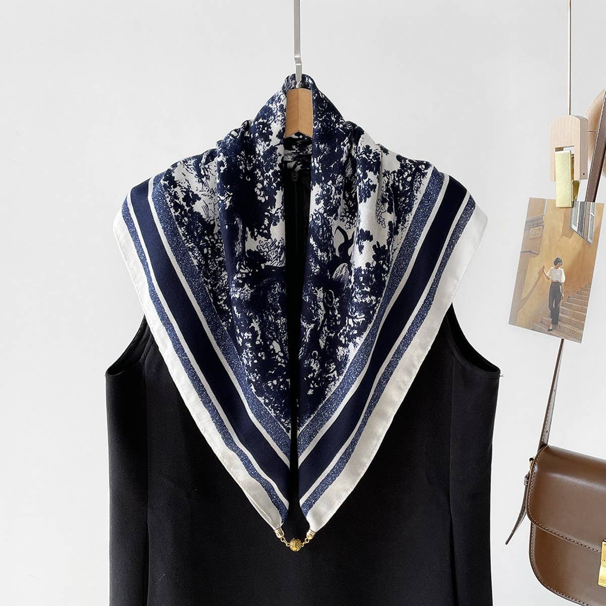 Magnetic Closure Scarf, Floral Triangle Neck Wrap