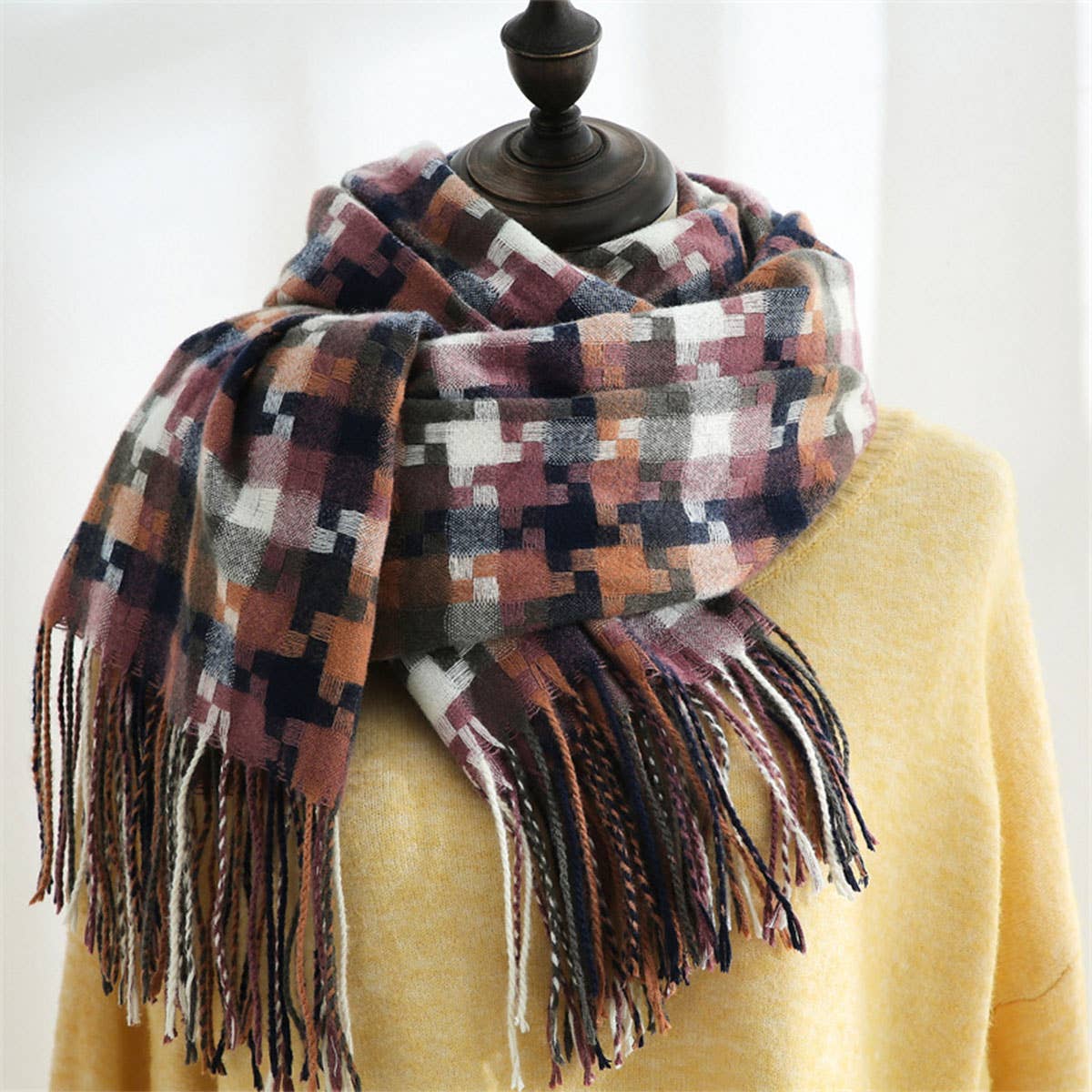 Plaid Fringe Scarf ??Trendy Winter Wrap_CWASC0199
