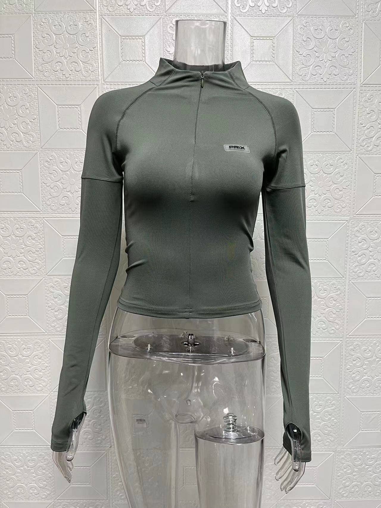 Semi-high-neck tight long-sleeved layer top